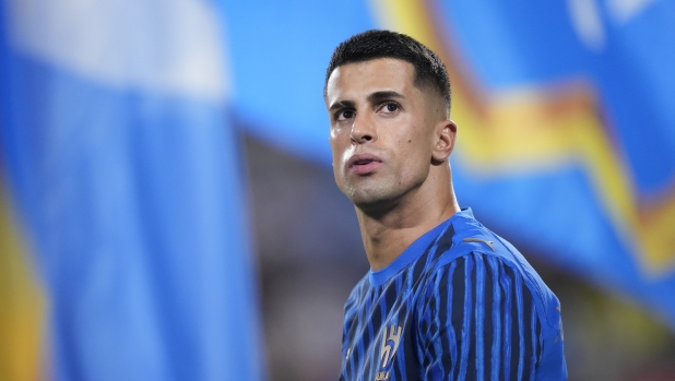 Cancelo diventa un caso: lui spinge per il Barça, Inter in attesa. I dettagli