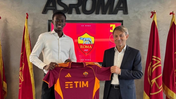 Roma, ufficiale il rinnovo di Seck della Primavera: firma fino al 2027 con opzione di prolungamento