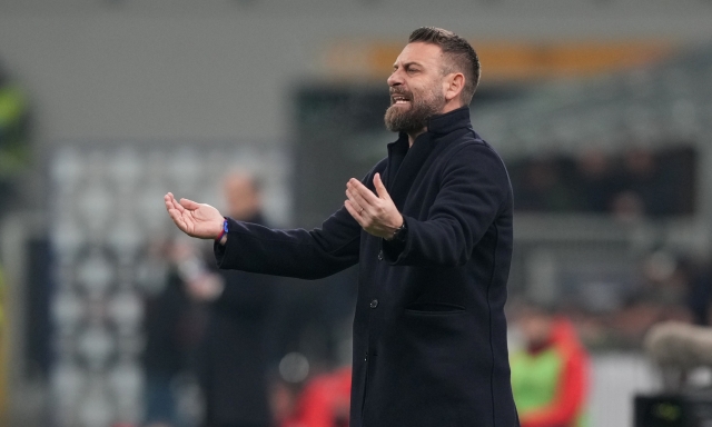 Rabbia De Rossi: "La buca? Dal Milan mi aspetto altri comportamenti. Non siamo gli scemi del villaggio"