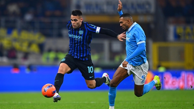 Una lotta scudetto da 3 miliardi: quanto valgono Inter e Napoli