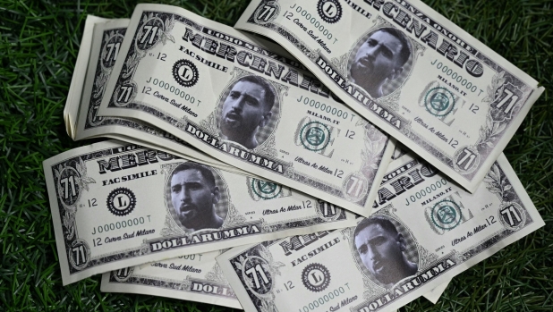 Il Milan e le commissioni agli agenti, da Gigio a Maignan storia di un rapporto difficile