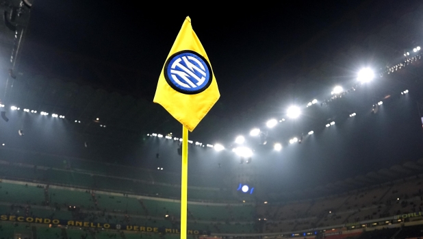 Il pari del Napoli fa esplodere San Siro: interisti in festa prima del Lecce