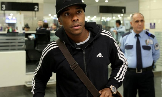 Sconto di pena per Robinho: cinque mesi in meno. Dall'orto alla radio, la sua vita in carcere