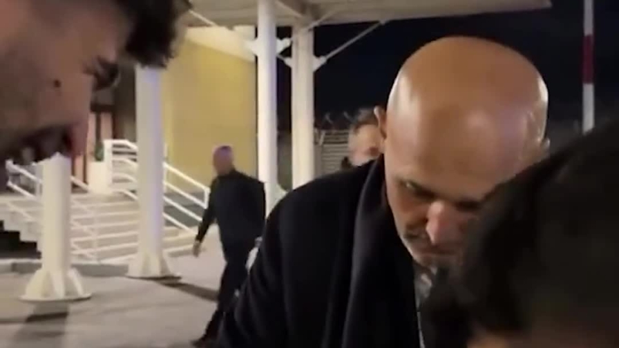 Un tifoso vuole l'autografo, ma... la reazione di Spalletti fa ridere tutti