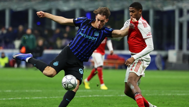 Inter, tifosi dell'Arsenal pazzi per Pio Esposito: "Impressionante, è in vendita?"