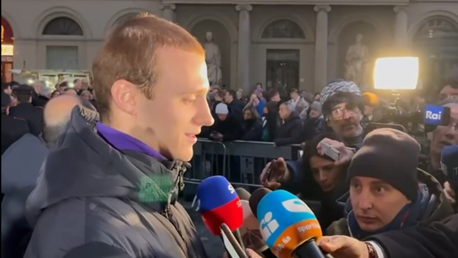 Fiorentina, Comuzzo: "Commisso era come un padre. Ho subito un lutto e mi è stato vicino"