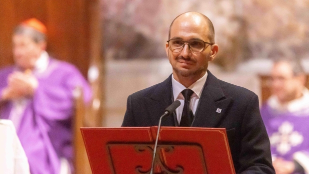 Il figlio e la moglie di Commisso: "Porteremo avanti la Fiorentina nel suo nome"