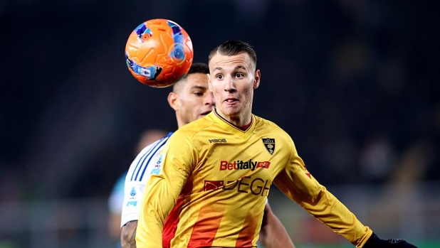 Camarda si è operato alla spalla destra: ecco il comunicato del Lecce