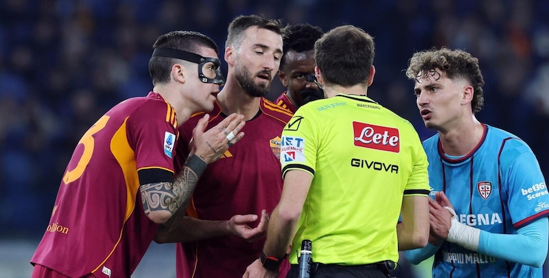 Moviola Roma-Cagliari:&nbsp;Marcenaro, dubbi sul contatto Rodriguez-Pisilli&nbsp;