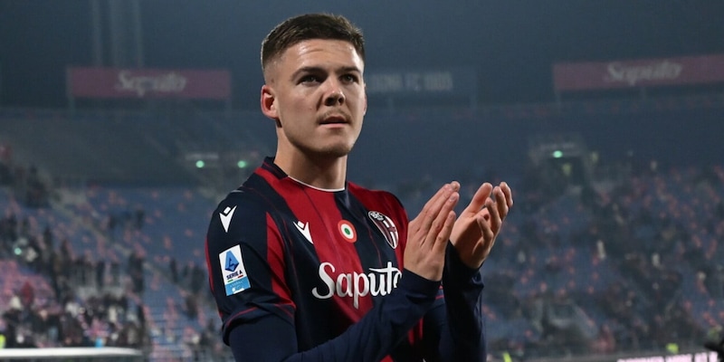 Holm alla Juve e Joao Mario al Bologna, ore caldissime: Conte e Napoli a caccia. Cosa pu&ograve; succedere