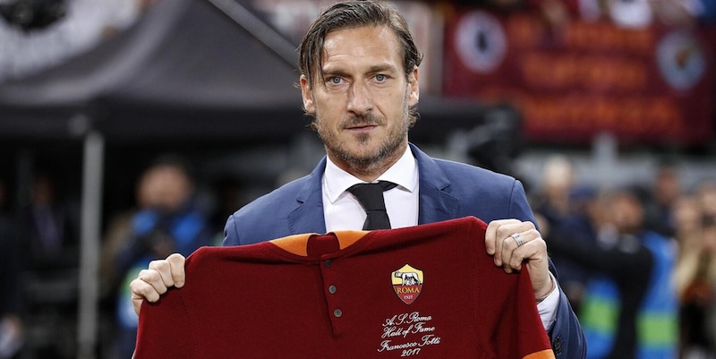 Totti a un passo dal ritorno alla Roma: "Stiamo limando i dettagli". Il nuovo ruolo in societ&agrave;...