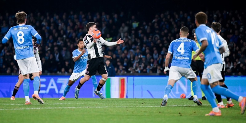 Napoli primo poi Juve, Inter e Como: la speciale classifica della Serie A "ball-friendliest"