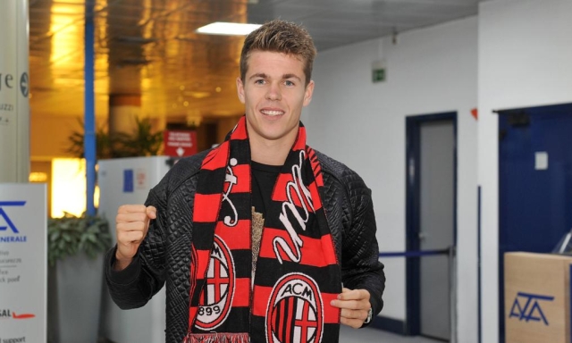 Van Ginkel: "Sarri fumava sempre, Conte un martello e quel corto circuito con Inzaghi al Milan: vi racconto tutto"