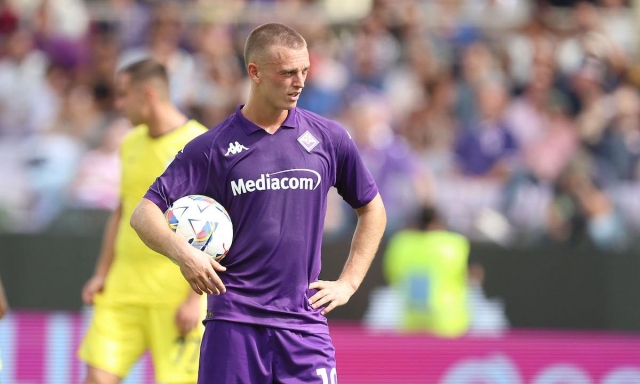 Gudmundsson, infortunio alla caviglia: lascia il campo zoppicante contro il Torino