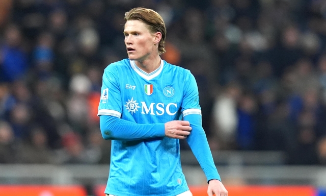 Napoli, dubbio al centro con l'Atalanta: su McTominay si decide domani