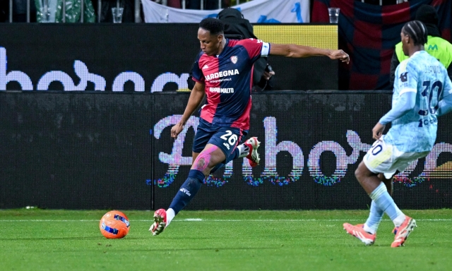 Cagliari, certezze in difesa da ritrovare: intanto Mina tenta il recupero