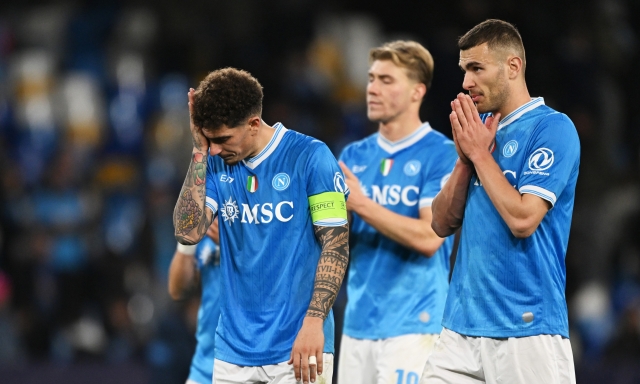 Napoli, Di Lorenzo si opera al piede dopo l'infortunio al ginocchio