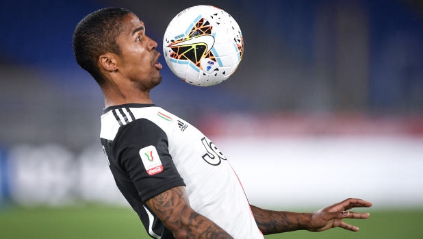 Douglas Costa: "Al Chievo grazie a Balotelli. Guardiola mi cambiò la carriera, una volta mi disse..."