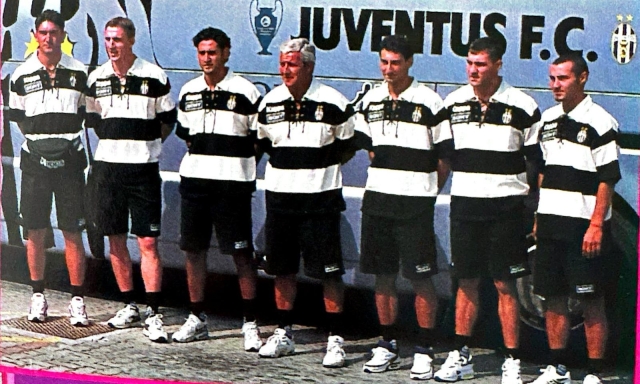 Juve, le strisce orizzontali della quarta maglia dividono i tifosi: ma c'è un precedente storico...