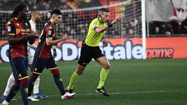Le pagelle degli arbitri: Guida 5, manca un rigore in Juve-Lazio. Massa, meno male che c'è il Var...