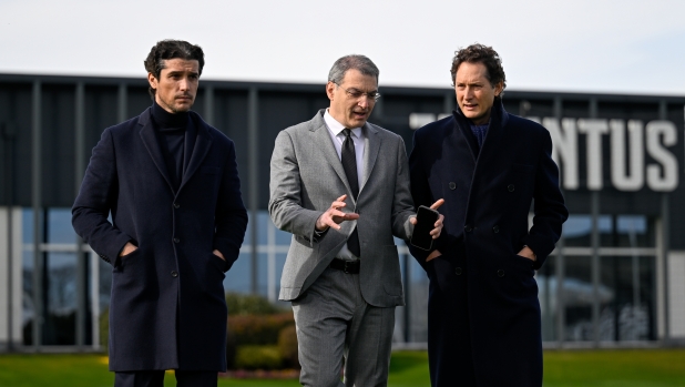 Locatelli: "I 12 punti di ritardo dall'Inter? Ci è mancata maturità". Elkann alla Continassa