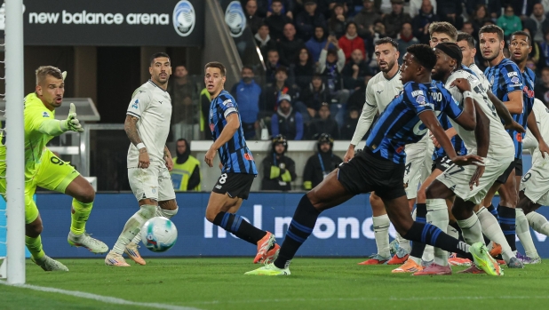 LIVE Alle 18 Lazio-Atalanta: Sarri punta su Maldini, Palladino ritrova De Roon