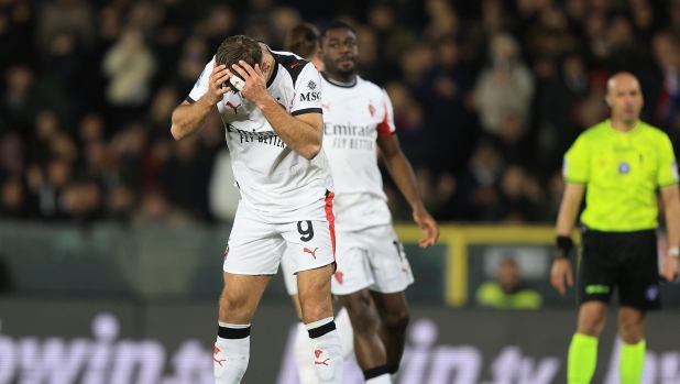 Milan, Fullkrug si scusa sui social per il rigore sbagliato. Leao: "Su la testa, fratello"