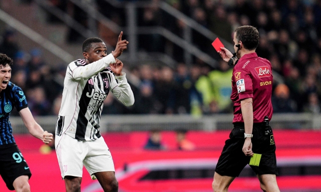 Giocatori e allenatori ammoniti o espulsi nella 25ª giornata: i malus al Fantacampionato