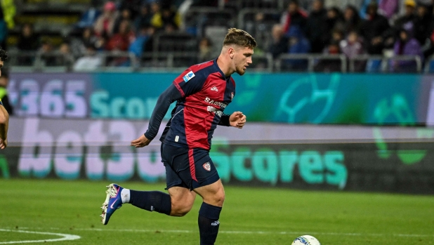 LIVE Alle 20.45 Parma-Cagliari: Cuesta con Strefezza-Pellegrino. Palestra e Esposito dietro a Kilicsoy