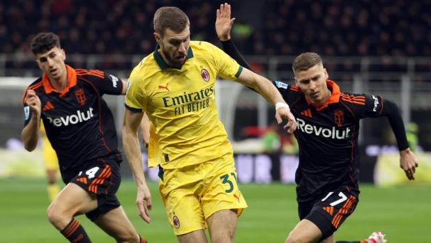 Buone notizie per Pavlovic: niente frattura al perone. Con il Parma o a Cremona ci sarà