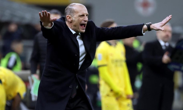 Allegri e il caos con Fabregas: "Serve la prova tv per certe situazioni"