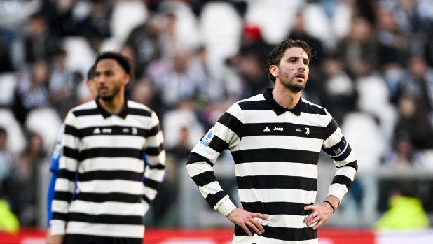 "Fuori i cogl...": così lo Stadium fischia e contesta la Juve. Si salvano solo Yildiz e... Morata