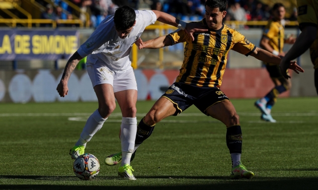 Modena, che colpo: primo ko in casa della Juve Stabia, che spreca un rigore all'81'