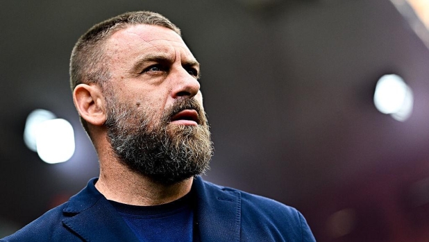 De Rossi: "Contro l'Inter non rassegniamoci alla mediocrità. Norton-Cuffy in dubbio"