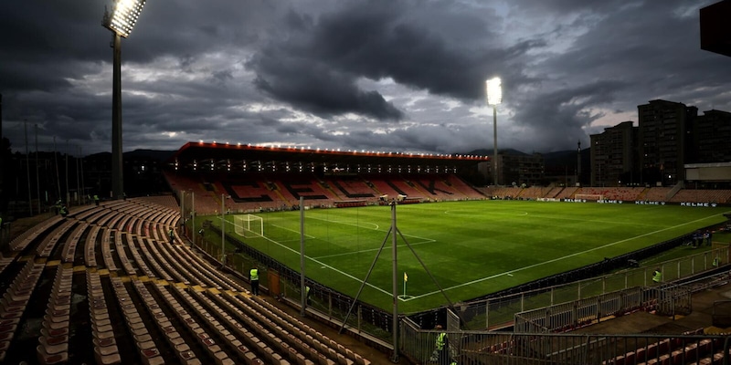 Italia, condizioni estreme in Bosnia: neve, pioggia stadio vecchio e ultr&agrave;