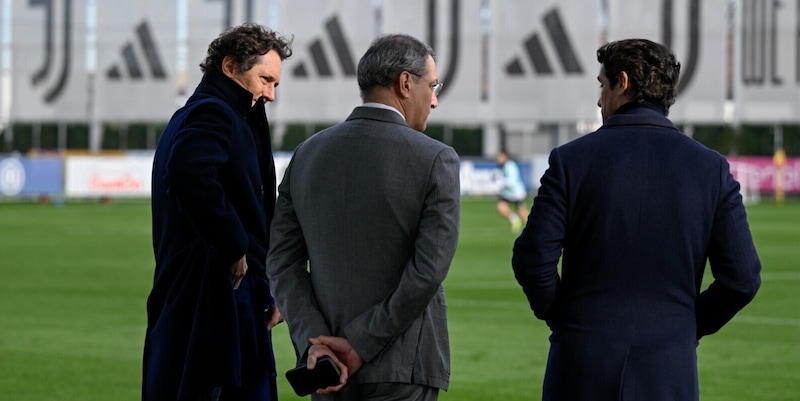 Calciomercato Juve, il centrocampo cambia volto: nomi pesantissimi a parametro zero