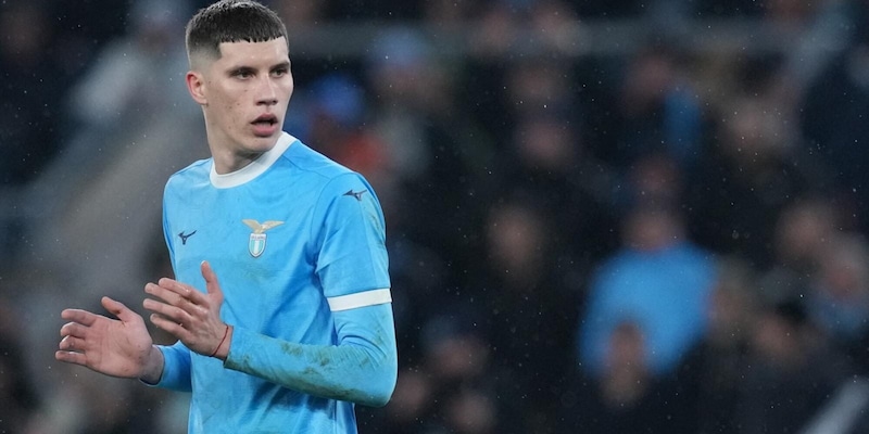 L&rsquo;urlo di Ratkov, vuole spazio nella Lazio ma Sarri&hellip; e intanto spunta un nome nuovo dall&rsquo;estero