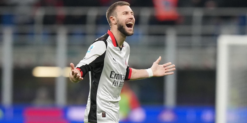 Pavlovic nel mirino del Chelsea ma il Milan fa le barricate: ecco quanto vale e cosa pu&ograve; succedere