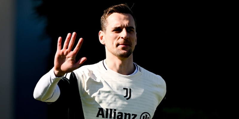 &ldquo;&Egrave; stato scongelato&rdquo;: Milik, il grande ritorno. Convocati Udinese-Juve: la scelta su Vlahovic
