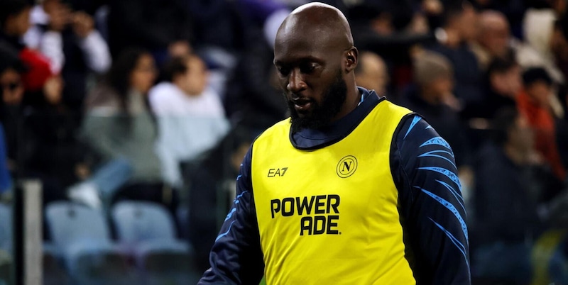 Il Napoli lo aspettava, Lukaku resta in Belgio: la decisione del giocatore
