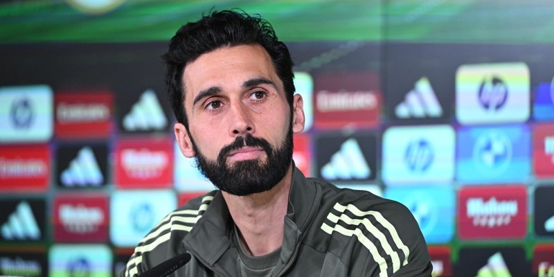 "Non mi ci metto, &egrave; tra Rudiger e il Real Madrid. Io farei una statua...": Arbeloa sicuro