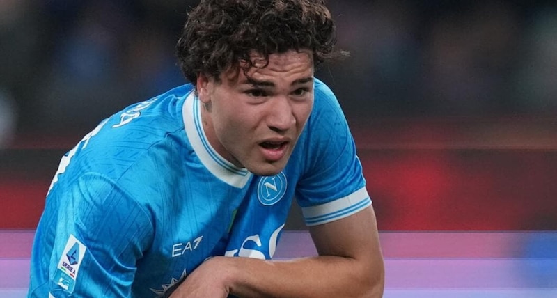 Vergara, ecco il bollettino medico del Napoli: le sue condizioni e quante partite pu&ograve; saltare