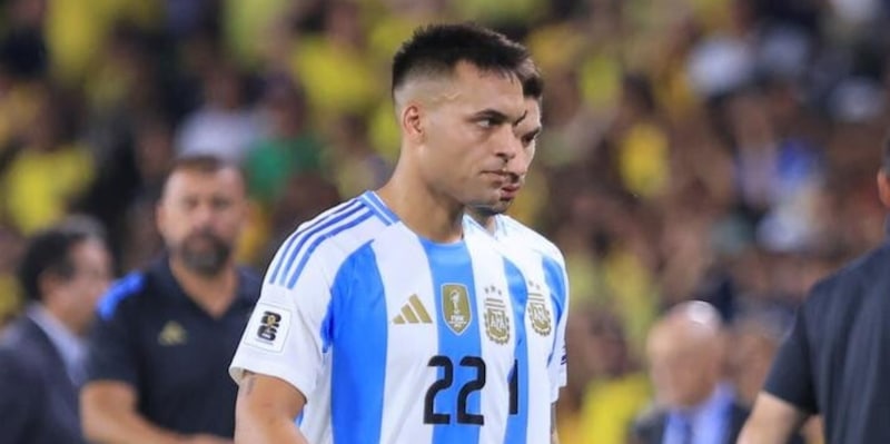 Argentina, anche il ct Scaloni guarda il Como: convocati due giocatori, Lautaro out
