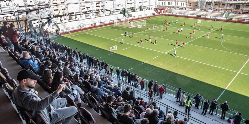 Torino, allenamento al&nbsp;Filadelfia con 400 tifosi: non succedeva da mesi, presente anche Ventura