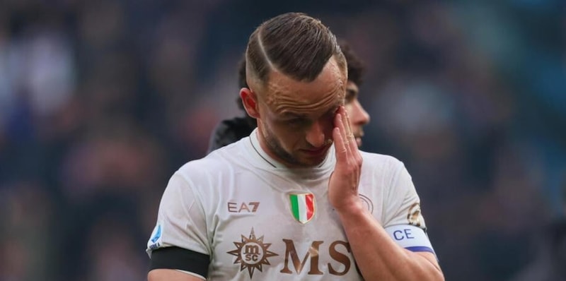 Lobotka si ferma: Napoli in ansia, &egrave; a rischio per la sfida contro il Torino