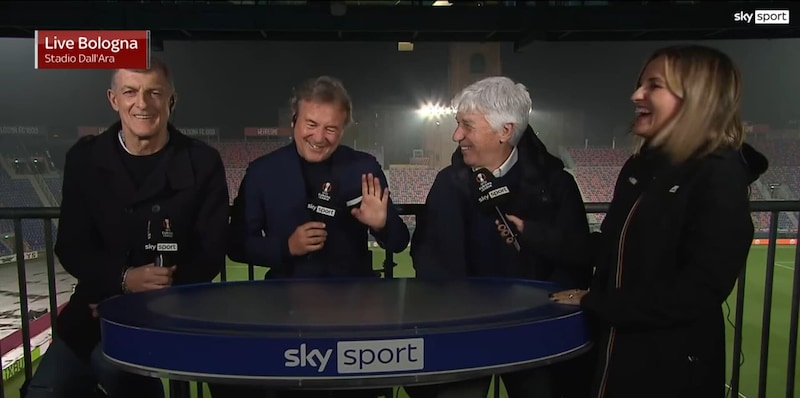 Gasperini scivola sui gradini al Dall&rsquo;Ara, poi scherza: &ldquo;Era rigore netto&hellip;&rdquo;