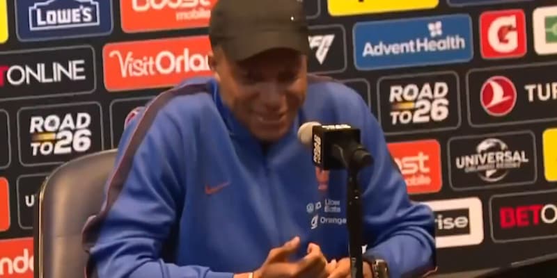 Mbapp&eacute; si sfoga sulla presunta visita al ginocchio sbagliato: "Fake news"
