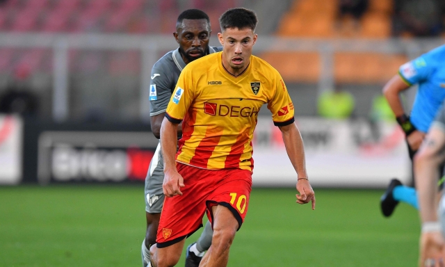 Lecce, nuovo infortunio e stagione finita per Berisha: lesione al retto femorale destro