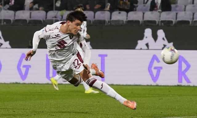 Torino, le ultime in vista del Napoli: Gineitis fa il play, tentazione Casadei davanti