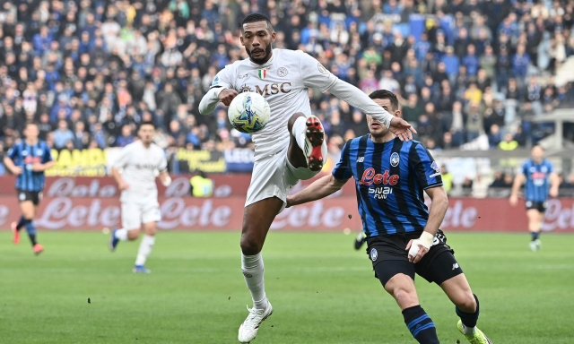 Napoli, Juan Jesus salta il Lecce: al suo posto in difesa torna Beukema